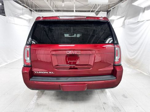 Used 2019 GMC Yukon XL SLT w/ Open Road Package AWD/4WD image 4