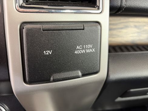 Used 2019 Ford F150 Lariat w/ Equipment Group 502A Luxury image 33