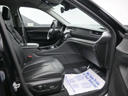 Used 2023 Jeep Grand Cherokee L Limited AWD/4WD image 20