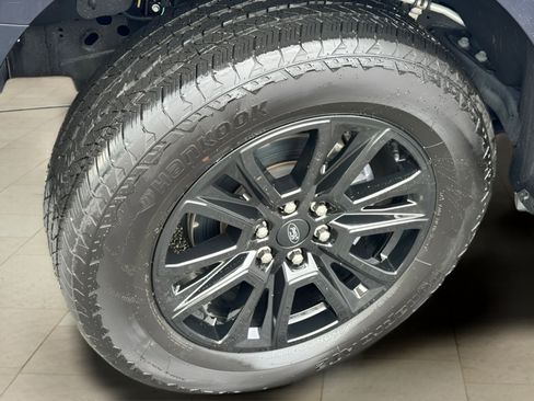 Used 2025 Ford F150 Platinum w/ Equipment Group 702A High AWD/4WD image 10