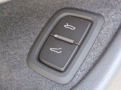 Certified 2026 Chevrolet Corvette Stingray Coupe w/ Battery Protection Package RWD image 14