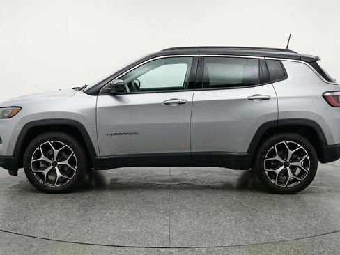 Used 2025 Jeep Compass Limited AWD/4WD image 4
