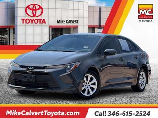 Used 2025 Toyota Corolla LE FWD video 1
