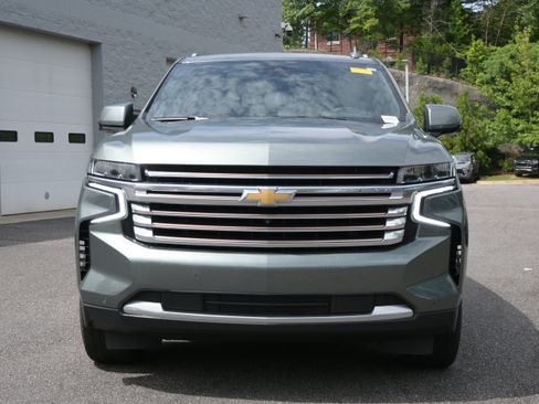 Used 2023 Chevrolet Tahoe High Country w/ Advanced Technology Package AWD/4WD image 3