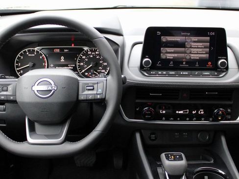 New 2026 Nissan Rogue SV w/ Cold Weather Package image 4