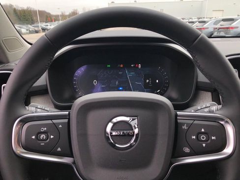 New 2026 Volvo XC40 B5 Plus w/ Protection Package Premier image 19