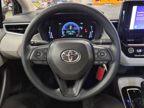 Used 2026 Toyota Corolla LE FWD image 25