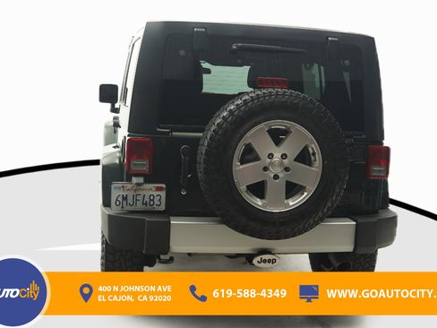 Used 2011 Jeep Wrangler Unlimited Sahara w/ Trailer Tow Group AWD/4WD image 15