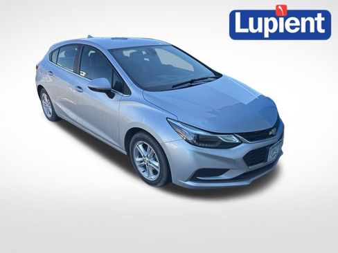 Used 2017 Chevrolet Cruze LT w/ Convenience Package image 1