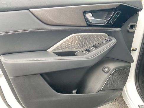 Used 2022 Acura MDX SH-AWD w/ Advance Package image 16