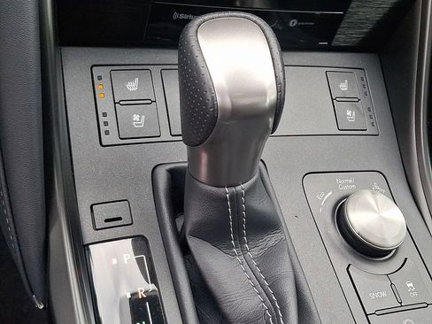 Used 2023 Lexus IS 350 F Sport image 16