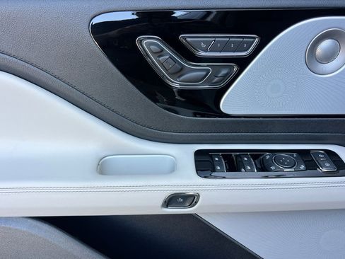 New 2026 Lincoln Aviator Reserve AWD/4WD image 9