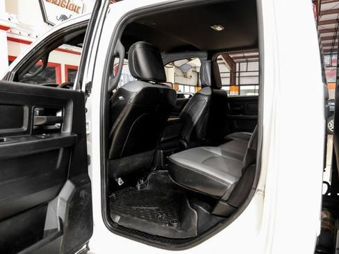Used 2024 RAM 2500 Tradesman w/ Chrome Appearance Group AWD/4WD image 40