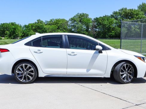 Used 2020 Toyota Corolla SE FWD image 5