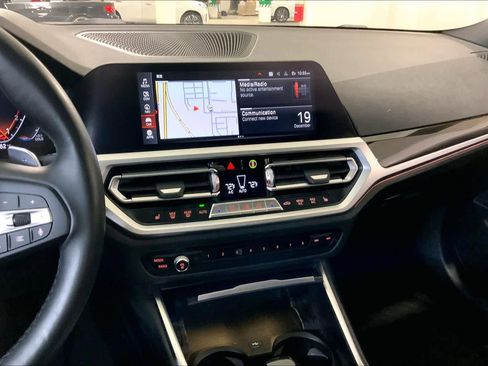 Used 2019 BMW 330i xDrive Sedan w/ Convenience Package image 6