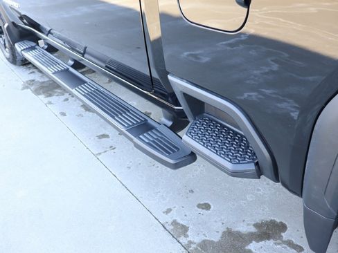 Used 2024 GMC Sierra 3500 AT4 w/ AT4 Preferred Package image 10