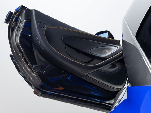 Used 2019 McLaren 600LT RWD image 59