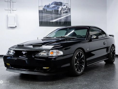 Used 1994 Ford Mustang GT RWD image 16