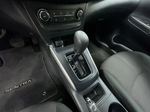Used 2018 Nissan Sentra S image 15