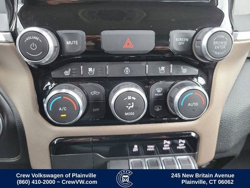 Used 2022 RAM 1500 Laramie AWD/4WD image 8
