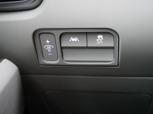 Certified 2022 Kia Sorento S w/ Panoramic Sunroof Package image 26