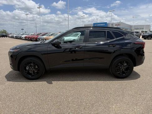 New 2026 Chevrolet Trax LT w/ Driver Confidence Package FWD image 6