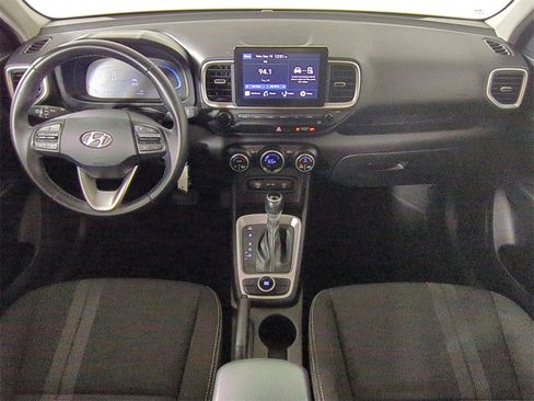 Used 2023 Hyundai Venue SEL w/ Cargo Package image 15