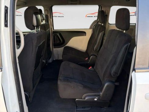 Used 2012 Dodge Grand Caravan SE FWD image 10