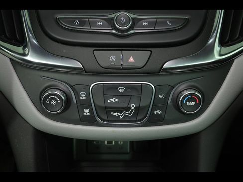 Used 2024 Chevrolet Equinox LS w/ Midnight Edition AWD/4WD image 24