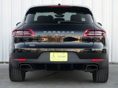 Used 2018 Porsche Macan image 10