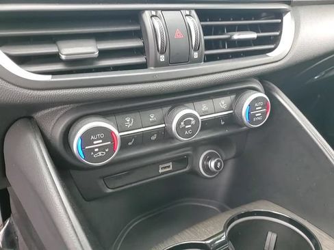 Used 2023 Alfa Romeo Giulia Ti AWD/4WD image 26