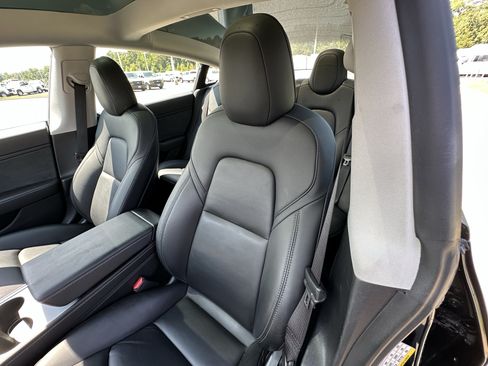 Used 2021 Tesla Model 3 Long Range AWD/4WD image 16