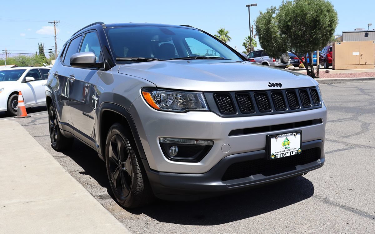 Used 2020 Jeep Compass Latitude FWD image 18
