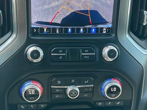 Used 2022 GMC Sierra 3500 Denali w/ Denali Ultimate Package AWD/4WD image 23