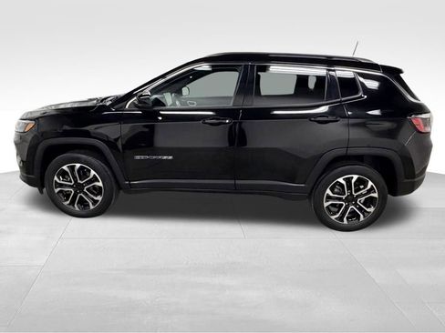 Used 2023 Jeep Compass Limited AWD/4WD image 5