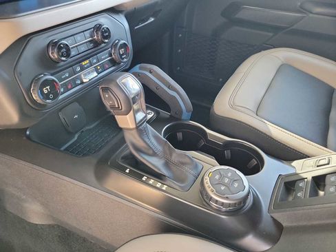 Used 2024 Ford Bronco Wildtrak image 21