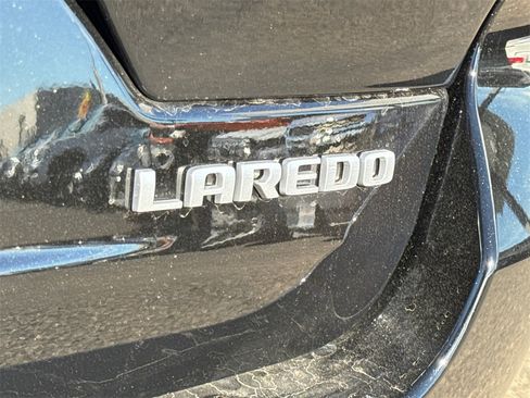 New 2025 Jeep Grand Cherokee Laredo w/ Luxury Tech Group I image 10