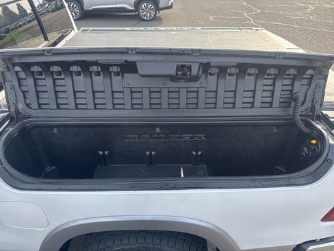 Used 2021 RAM 1500 Laramie image 12