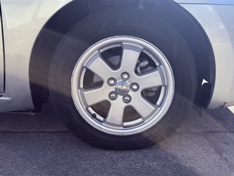 Used 2004 Toyota Prius FWD image 28