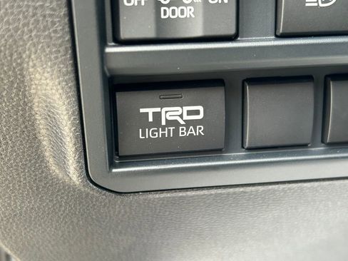 Used 2025 Toyota Sequoia TRD Pro AWD/4WD image 34