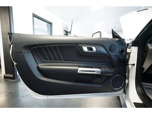 Used 2018 Ford Mustang GT Premium image 14