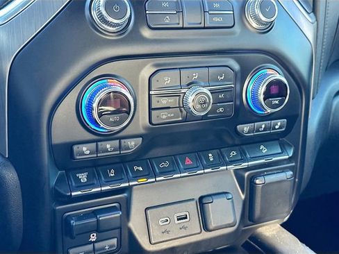 Used 2020 GMC Sierra 2500 Denali w/ Denali Ultimate Package image 15