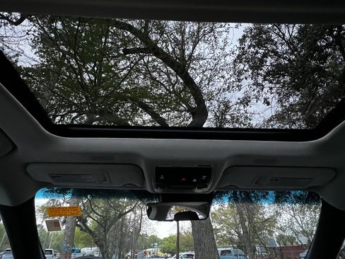 Used 2024 Lexus ES 350 w/ Premium Package image 36