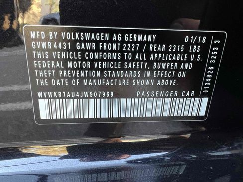 Used 2018 Volkswagen e-Golf SE w/ DC Fast Charging Package image 11