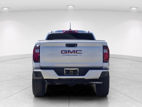 New 2026 GMC Canyon Denali AWD/4WD image 4