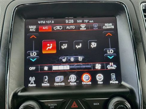Used 2017 Dodge Durango R/T w/ Technology Group AWD/4WD image 18