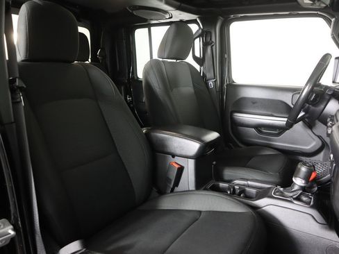 Used 2020 Jeep Gladiator Sport w/ Quick Order Package 24S image 26