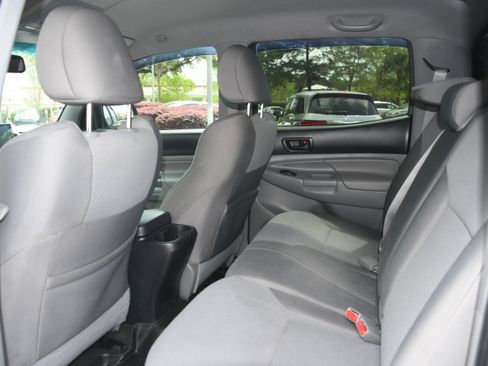 Used 2013 Toyota Tacoma 4x4 Double Cab w/ TRD Sport Pkg image 15