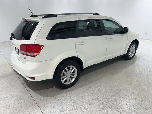 Used 2017 Dodge Journey SXT FWD image 5