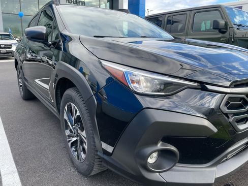 Used 2024 Subaru Crosstrek 2.0i Premium AWD/4WD image 2